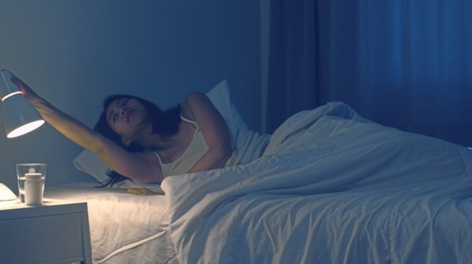 Beneficios y efectos secundarios de la melatonina para dormir y conciliar el sueño