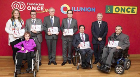 La Fundació ONCE publica un llibre sobre accessibilitat de persones amb discapacitat