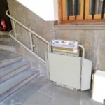 Plataforma salvaescales instal·lada a comunitat de veïns de Granada