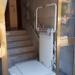 Plataforma salvaescales doble embarcament en comunitat de propietaris a Sabadell