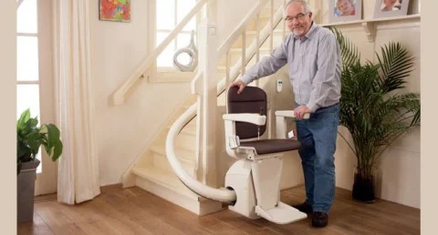 instalar cadira salvaescales a casa