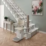 Salvaescaleras Socius con guía de doble tracción para interior del hogar