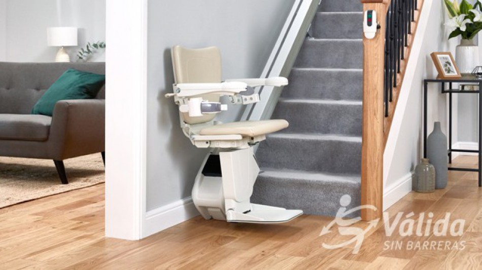 sillas para subir y bajar escaleras en hogares