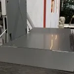 plataforma salvaescaleras negra