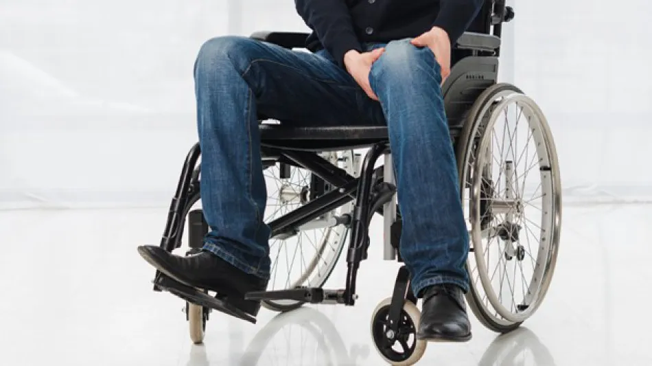 ”discapacidad-hemiplejia-silla-de-ruedas-accesibilidad-movilidad-reducida”
