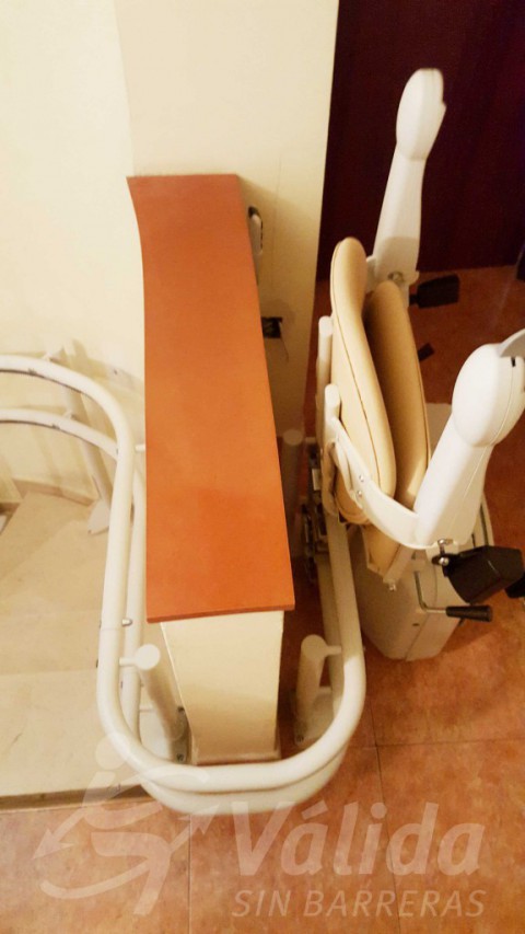 Salvaescales pujaescales pujar i baixar escales Mollet del Vallès accessibilitat Socius