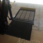 Plataforma elevadora Optium instal·lada a local d'Alacant a Guardamar del Segura