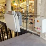 plataforma per a gent amb cadira de rodes o amb problemes de mobilitat