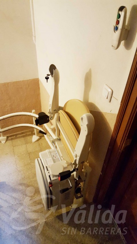 Portbou elevador pujaescales cadira accessibilitat Socius