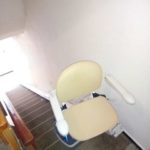 comprar una cadira elevadora per millorar l'accessibilitat a Binéfar, Huesca