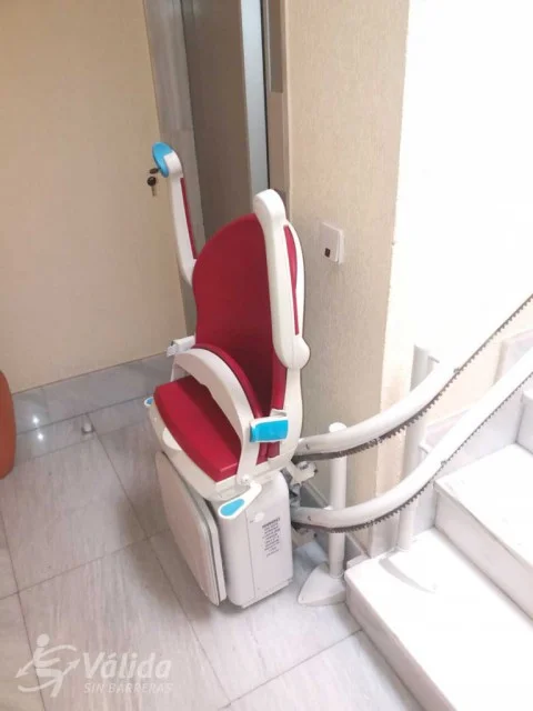 comprar cadira elevadora per a millorar l'accessibilitat a Torrejón de Ardoz
