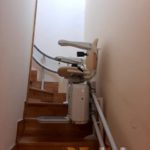 Cadira puja escales per escales amb corba