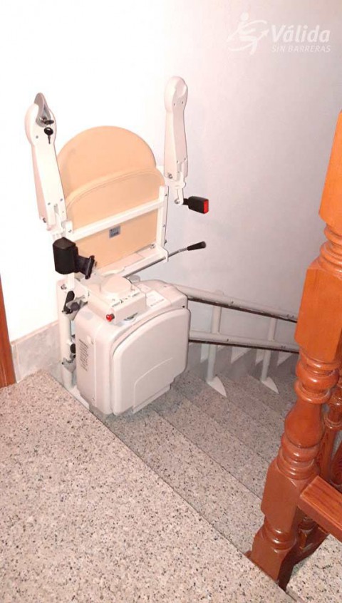 comprar una cadira salvaescales per pujar i baixar a persones majors