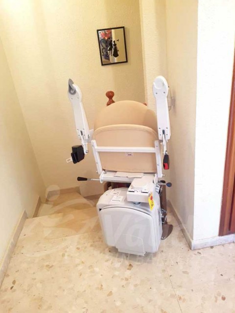 cadira salvaescales per persona gran interior casa particular vinaròs castelló