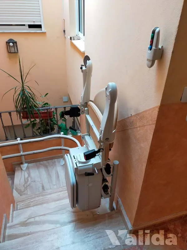 Silla sube escaleras plegable en Morón de la Frontera