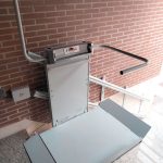 Plataforma salvaescales a bloc de pisos a Arroyo de la Encomienda