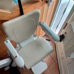 Silla elevadora en Conil de la Frontera