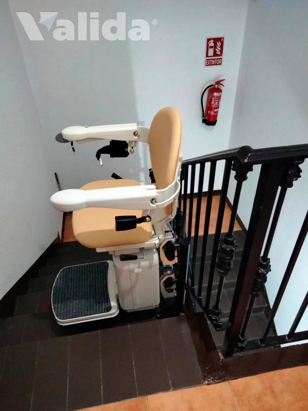 Salvaescaleras plegable en Plasencia