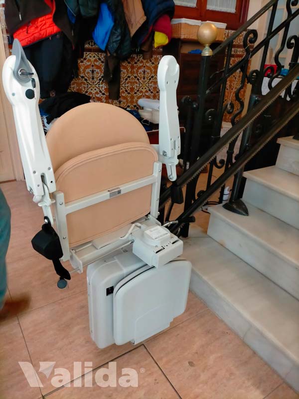 Silla salvaescaleras para desicapacitados en Almodovar del campo