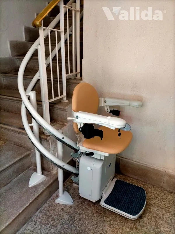 Silla sube escaleras para casa particular en Guadalajara