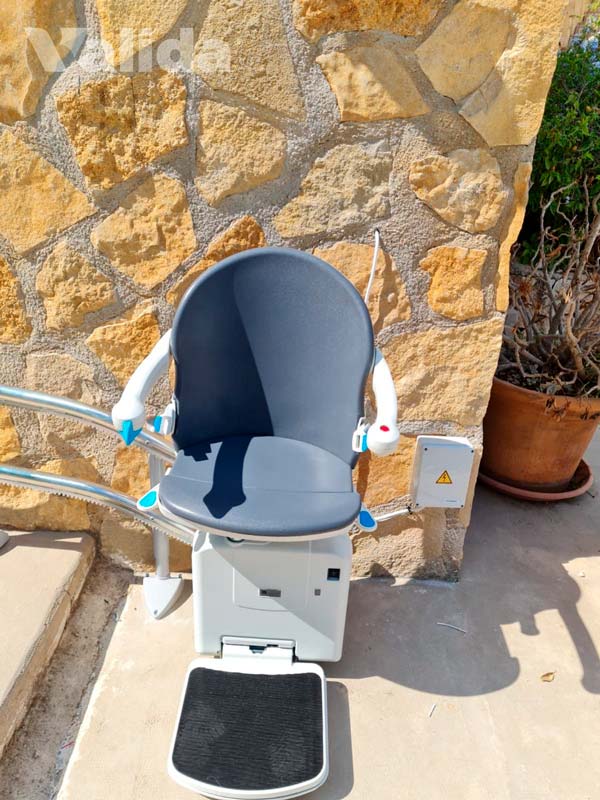 Silla salvaescaleras para casa particular en Benidoleig