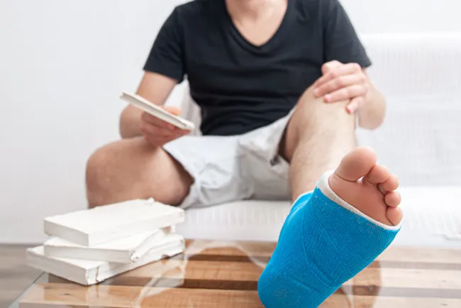 causas comunes del dolor en el empeine del pie