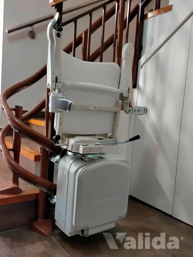 Salvaescaleras para adulto mayor en Torrejón de la Calzada