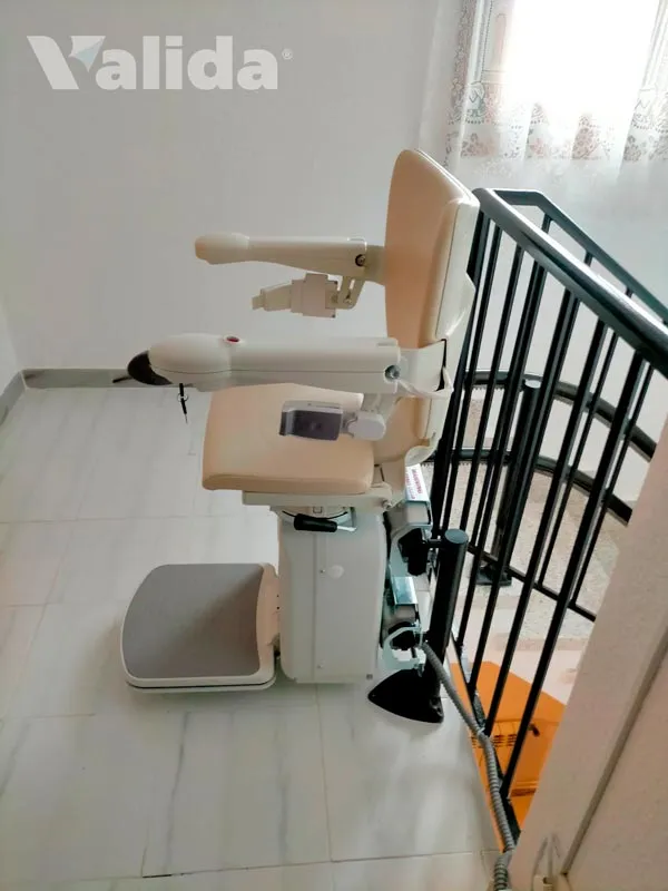 Silla sube escalera para persona mayor en Tembleque