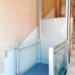 Elevador para entrada de una comunidad en Madrid