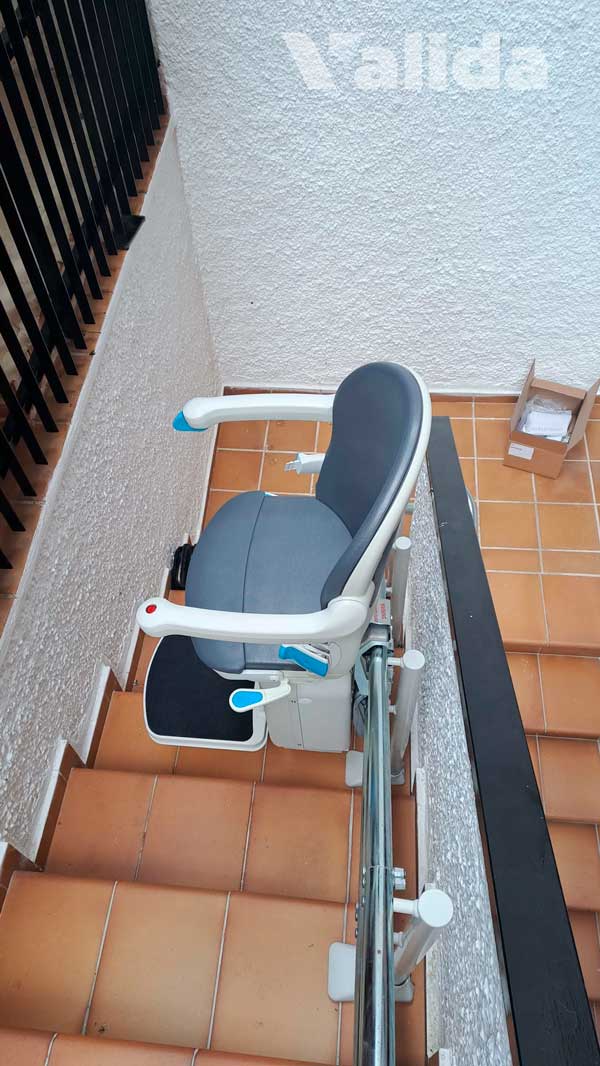 Silla salvaescaleras para subir y bajar escaleras en Marbella