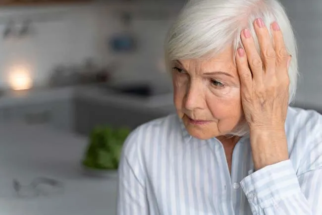 por qué sucede la desorientación en personas mayores